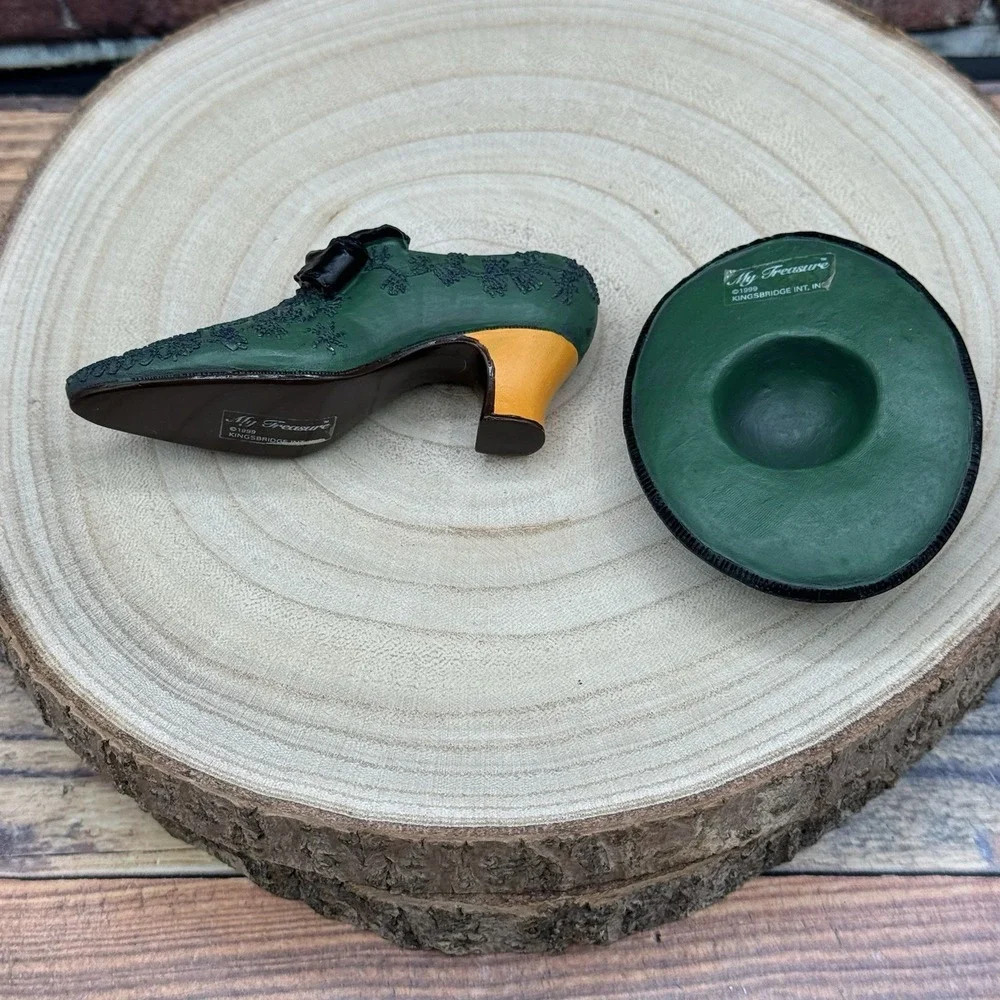 N/A 1999 victorian